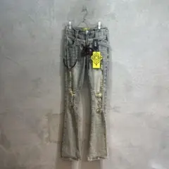 GUAPI ダメージ加工 フレアデニムパンツ ベージュ サイズ30 GUAPI ダメージ加工 フレアデニムパンツ ベージュ サイズ30 - メルカリ