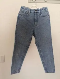 GUESS ストレートデニム ライトブルー