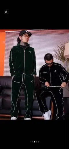 groovy ベロアジャージセットアップ