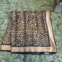 Moussy ヒョウ柄 シルクスカーフ フリーサイズのサムネイル