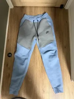 ナイキ】NIKE Tech Fleece ジョガーパンツ ティファニーブルー - メルカリ
