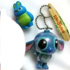 激レア　DISNEY　スティッチゆらゆらキーホルダー　ダッキーフィギュア 2個