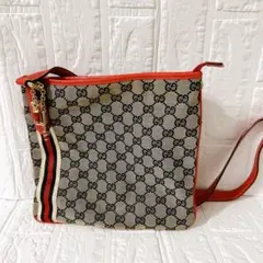 Item thumbnail for item 5c899bf1-6775-492d-91a4-325c2ec5f4ae