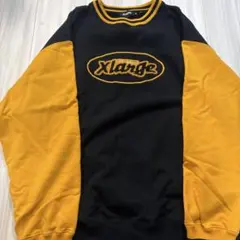 Xlarge ロゴ刺繍 トレーナー 黒/黄色