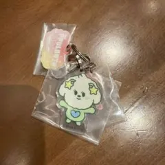 txt プルバトゥ ファミマ エニマイくじ くじ アクリルキーホルダー①