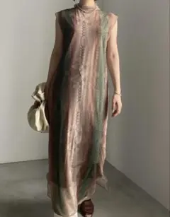 Ameri MEDI WAVE PATTERN SHEER DRESS