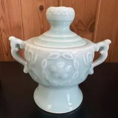 水色 陶器 蓋付き容器