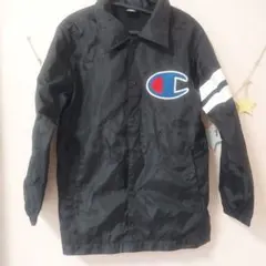 Champion ブラックジャケット ロゴ付き