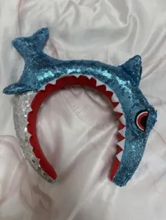 サメ型スパンコールカチューシャ