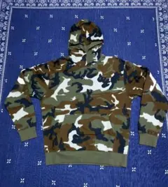 ナイキ　エアジョーダン　迷彩柄フード付きパーカー