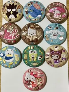 サンリオ　刺繍缶バッジ　10個セット