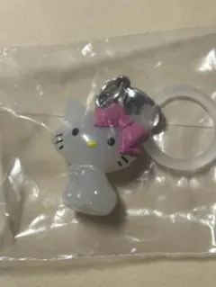 に*ゅ様 めじるしアクセサリー　チャーミーキティ