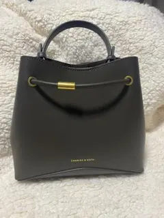 【美品】CHARLES & KEITH ブラウン ショルダーバッグ