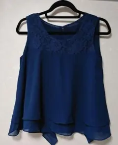 CECIL McBEE　トップス(ネイビー色/Mサイズ)【中古品】