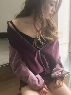 GYDA ベロアブルゾンのサムネイル