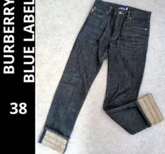 ✨極美品✨ バーバリー デニム パンツ 裾ノバチェック 38 ストレートのサムネイル