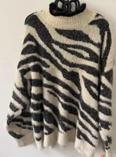 ゼブラ柄オーバーサイズニットセーター