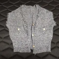 グレー ニットベスト / フリンジ付き / ゴールドボタン