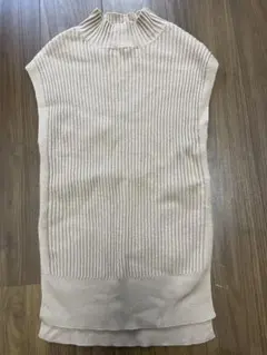 SHIPS ベージュ リブ編み ハイネック ニットベスト