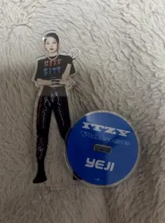 ITZY YEJI アクリルスタンド Voltage