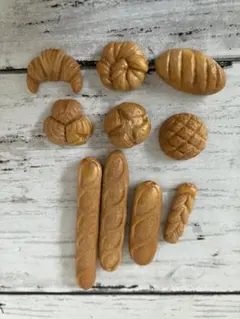 シルバニアファミリー　こんがりオーブン！　はじめてのパン屋さん　付属品　パン