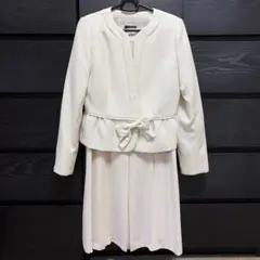 スーツ3点セット　ワンピーススーツ　入学式　オケージョン　オフホワイト