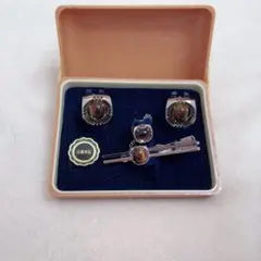 ネクタイピンとカフスボタンセット