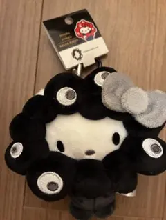 未使用 黒ミャクミャク ハローキティ ぬいぐるみキーホルダー - メルカリ