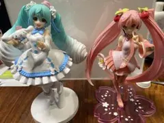 初音ミク　シナモロール　コラボ　桜ミク　フィギュア　セット