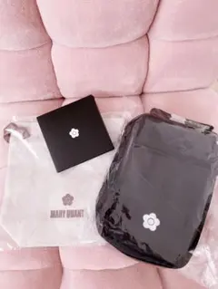 【新品未使用】MARY QUANT マリークワント　ショルダーバッグ　巾着ミラー