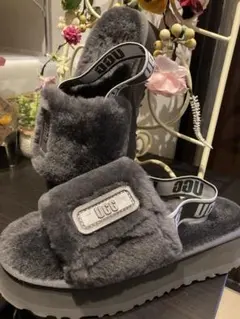 UGG サンダル
