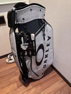 OAKLEY ゴルフバッグ・キャディバッグ