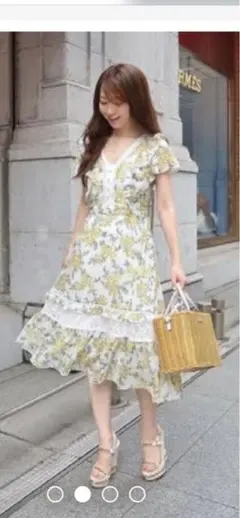 Chesty チェスティ 花柄フレアワンピース　イエロー