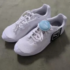 美品☆新品PUMA スニーカー ホワイト SOFTFOAMのサムネイル