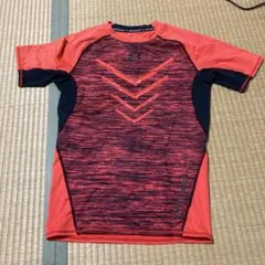 アンダーアーマー　インナーシャツ　スポーツシャツ　XL