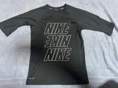 Nike ラッシュガード ブラック Sサイズ