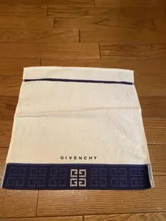 GIVENCHY フェイスタオル ホワイト/ネイビー