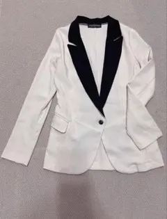 Item thumbnail for item 0b9a86dd-9b88-4063-85b2-b2084d0d9d89