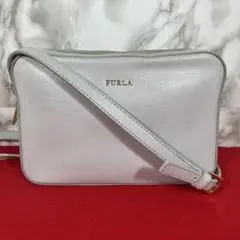 FURLA フルラ　リリー　ショルダーバッグ カメラバッグ　ライトグレー