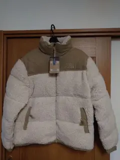 ザノースフェイス　シェルパ ヌプシダウンジャケット　ベージュ