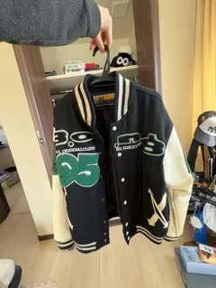 スタジャン ブラック/ホワイト刺繍デザイン