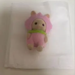 シルバニア　みるくうさぎの赤ちゃん　ももの衣装