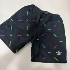 アンブロ UMBRO ハーフパンツ 総柄 刺繍 ロゴ カラフル 黒 Oのサムネイル