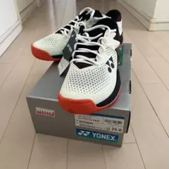 タグ付き新品　ヨネックスパワークッションエプリクション2MGC 25.0cm
