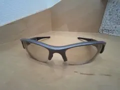 オークリー　サングラス　スポーツメガネ グレー ケース付き