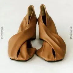 Knuth Marf 2way cross design pumps 新品未使用のサムネイル