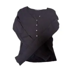 Brandy Melville ブラック長袖カットソー