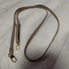 ベージュ　くすみカラー スマホショルダーストラップ ゴールド金具