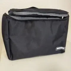 Incase 黒 中型バッグ メッシュポケット付きのサムネイル