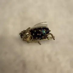 toro vintage購入　昆虫モチーフ ビーズブローチのサムネイル